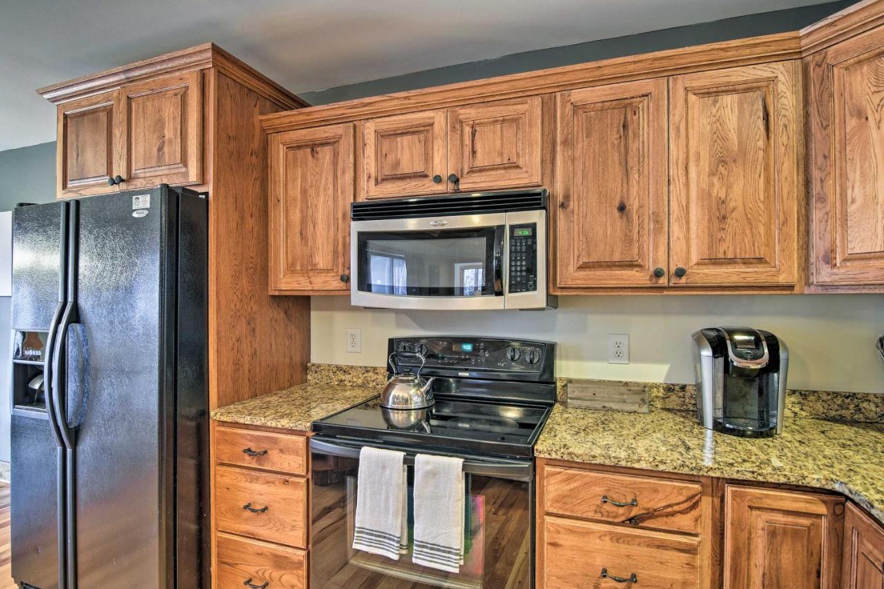 Cabin With Hot Tub And Mountain Views Less Than 5 Mi To Boone Blowing Rock Esterno foto