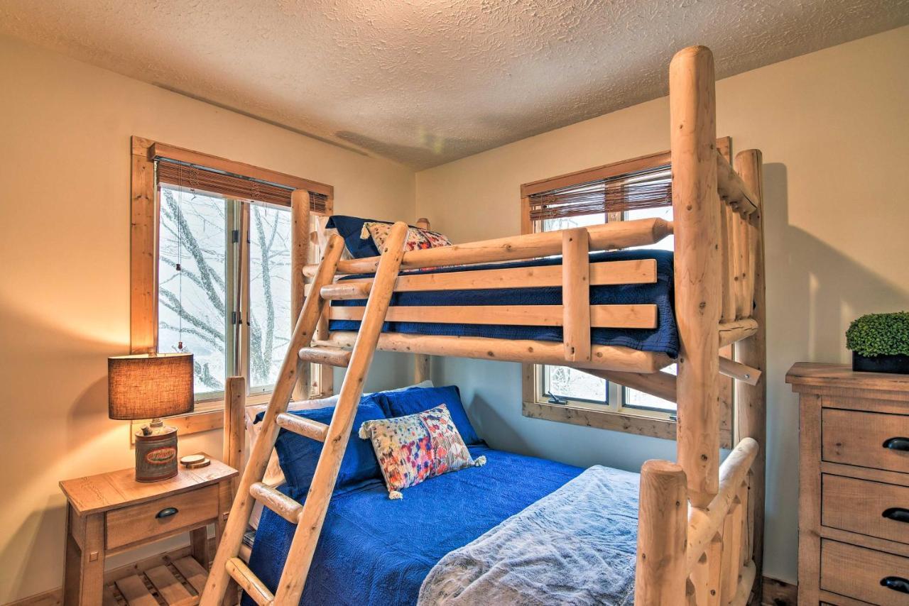 Cabin With Hot Tub And Mountain Views Less Than 5 Mi To Boone Blowing Rock Esterno foto